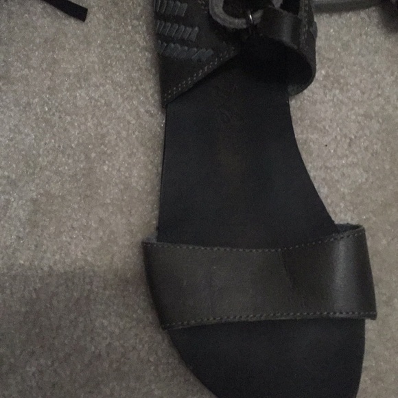 FP Sandals for 0poopypants0 - Picture 4 of 7